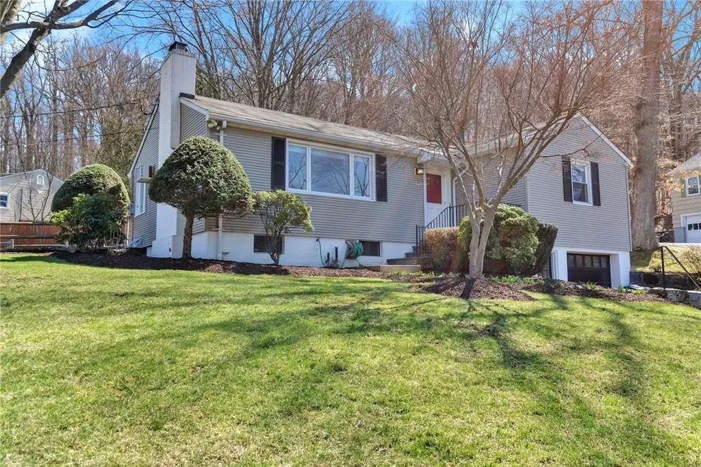 2 S Beechwood Road Bedford Hills NY 10507