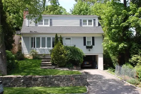 103 Colonial Avenue Larchmont NY 10538