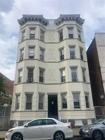 29 Knowles Street Yonkers NY 10705
