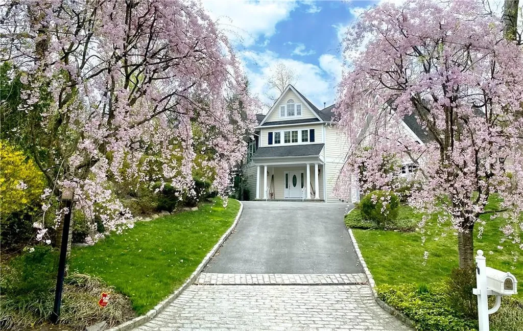 50 Hillair Circle White Plains NY 10605