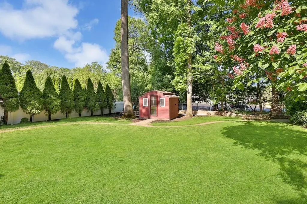 23 Villa Road Pearl River NY 10965