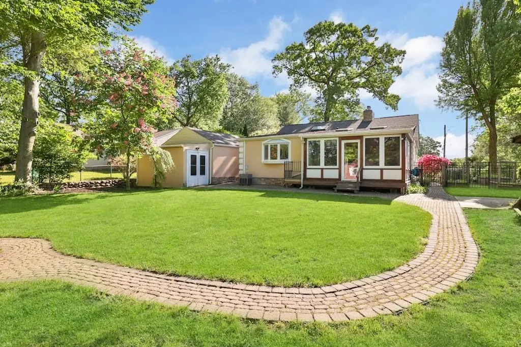 23 Villa Road Pearl River NY 10965