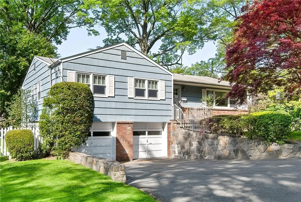 81 Bacon Place Yonkers NY 10710