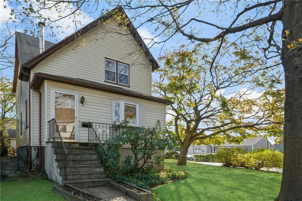 1205 Franklin Avenue Mamaroneck NY 10543