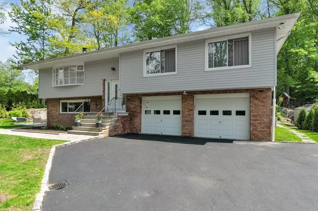 6 Puritan Drive Scarsdale NY 10583