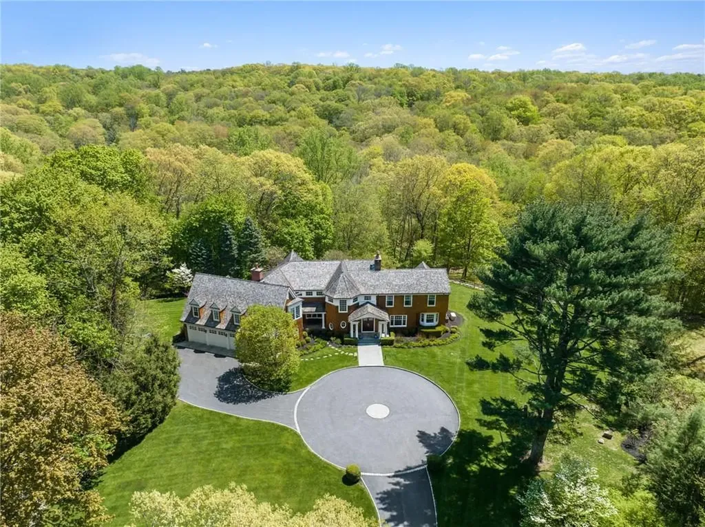 19 Hadley Road Armonk NY 10504