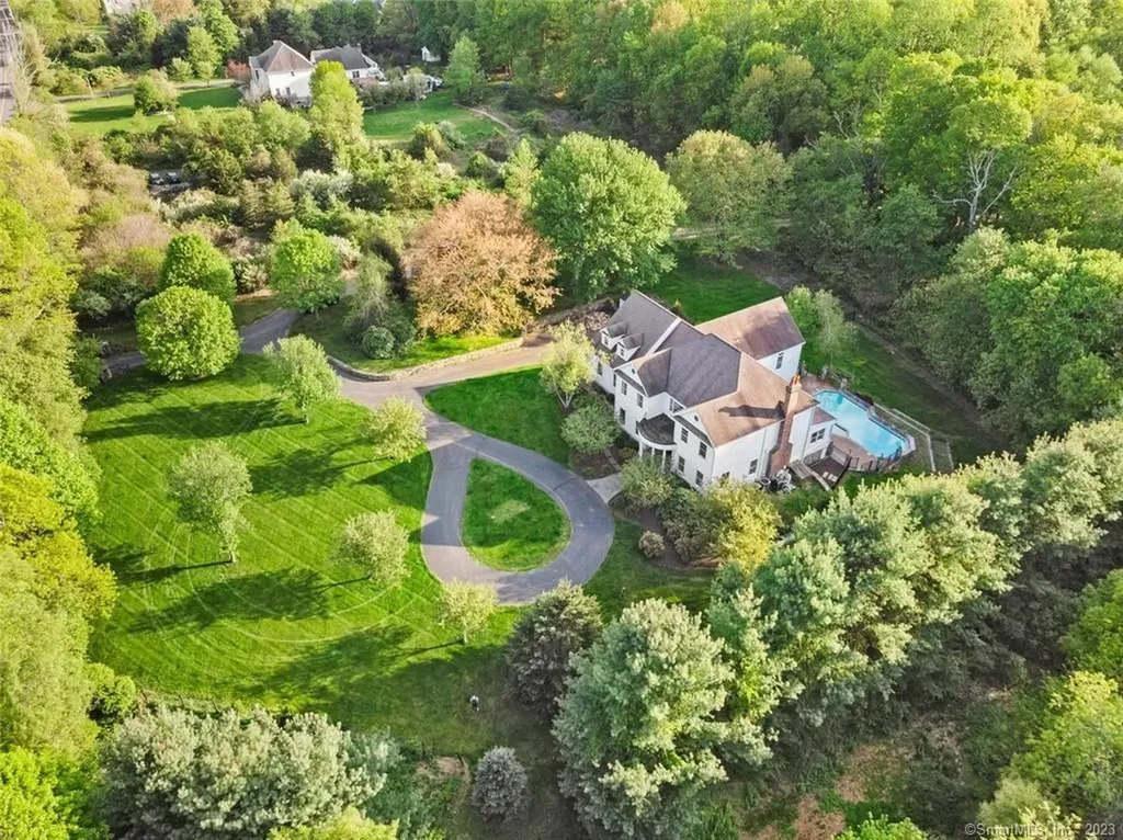 26 Eden Hill Road Newtown CT 06470