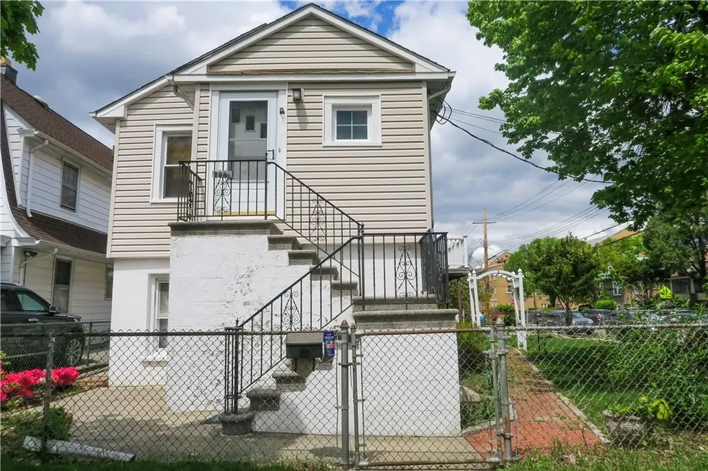 2933 Greene Place Bronx NY 10465
