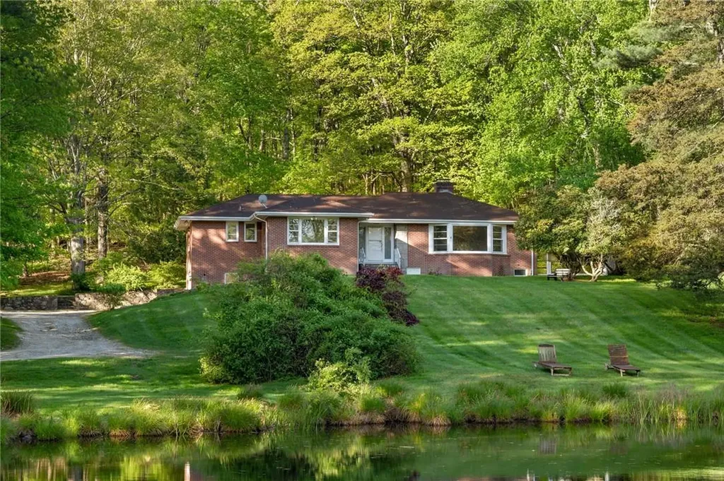 144 Westchester Avenue Pound Ridge NY 10576