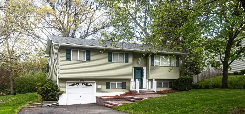 18 Park Drive Chester NY 10918