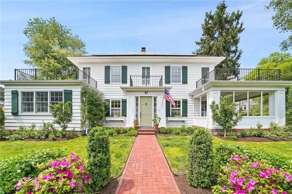 87 Longvale Road Bronxville NY 10708