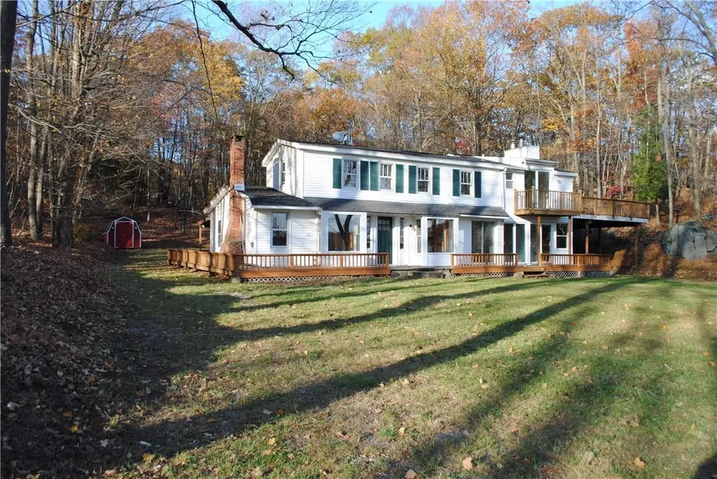 135 S Quaker Hill Road Pawling NY 12564