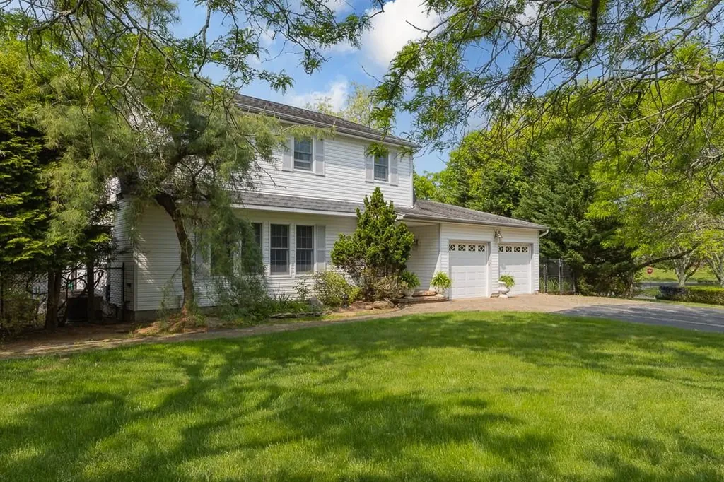 3 Van Gogh Lane Airmont NY 10901