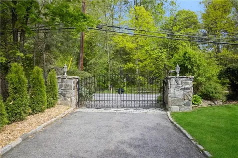 215 Croton Dam Road Ossining NY 10562