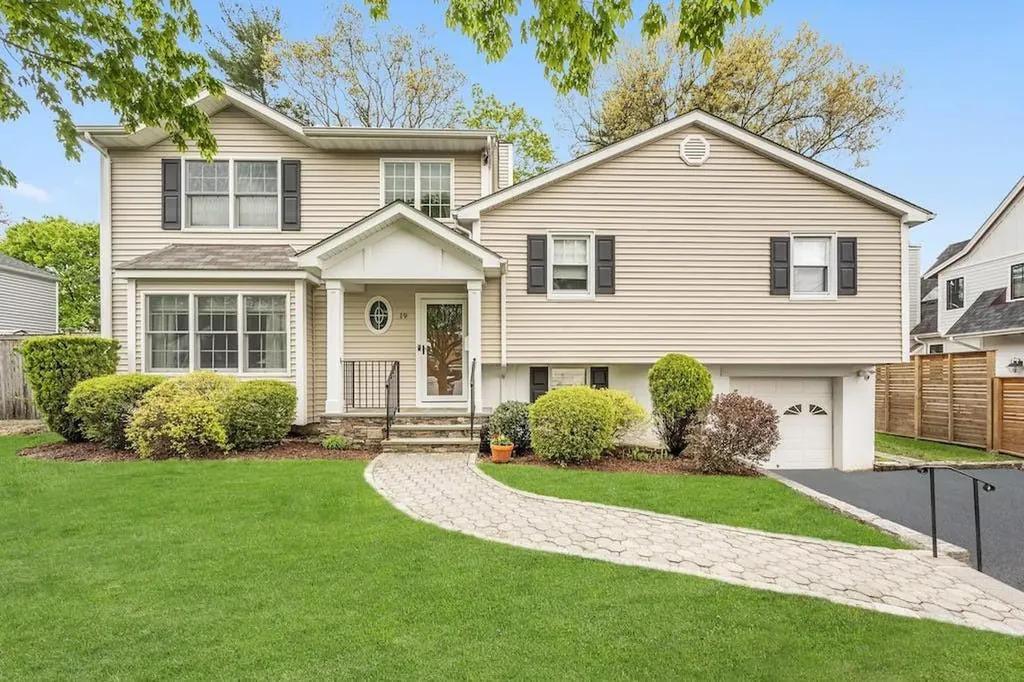 19 Northway Hartsdale NY 10530