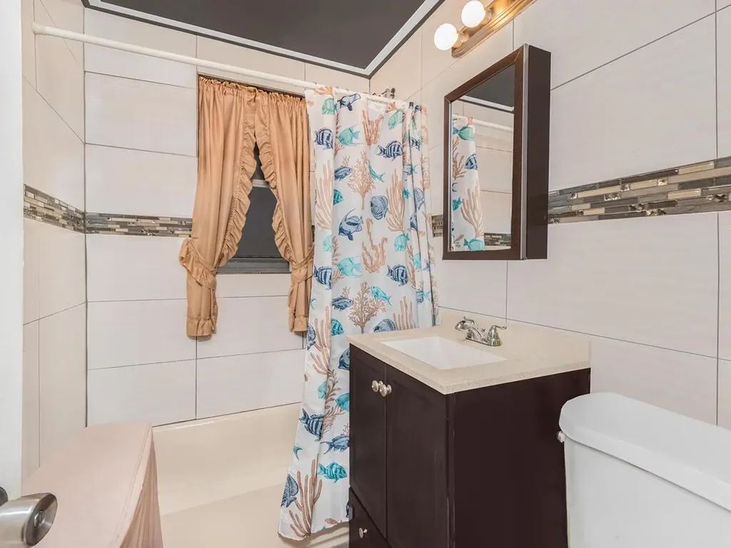 861 E 215th Street Bronx NY 10467