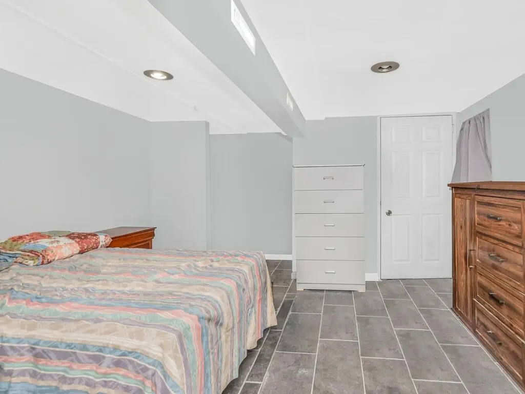 861 E 215th Street Bronx NY 10467