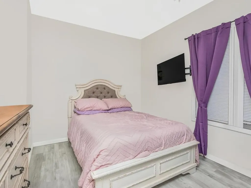 861 E 215th Street Bronx NY 10467