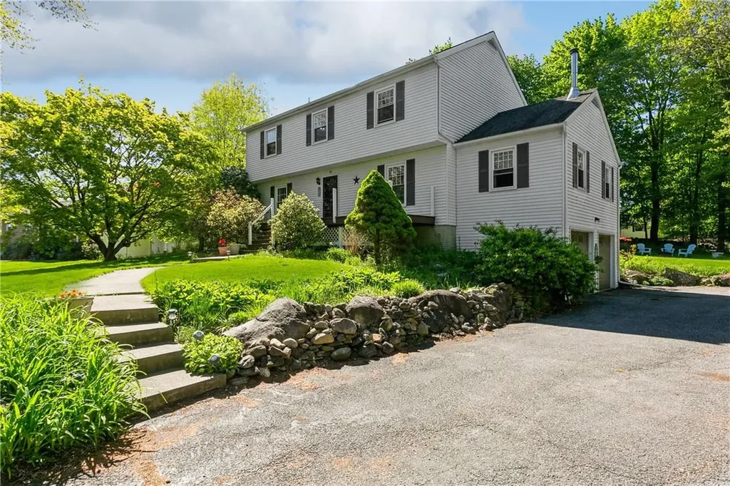 19 Sunset Ridge Lane Brewster NY 10509