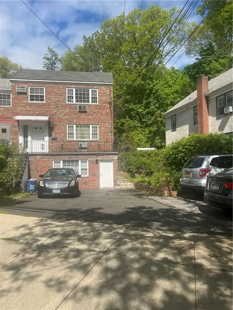 5467 Fieldston Road Bronx NY 10471