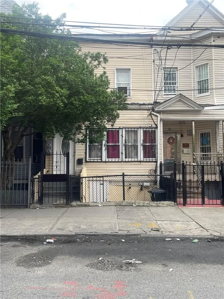 311 E 180th Street Bronx NY 10457