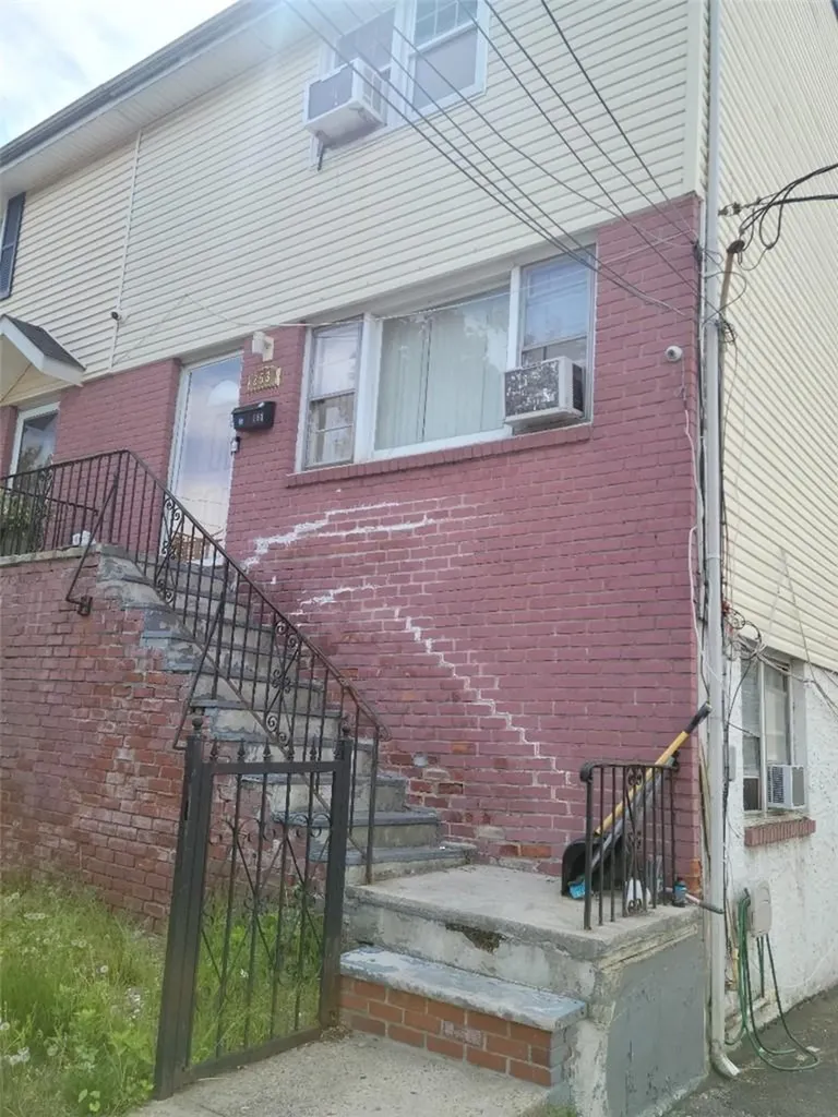 253 Hoover Road Yonkers NY 10710