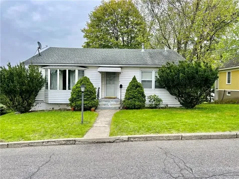 31 Aitken Avenue Hudson NY 12534