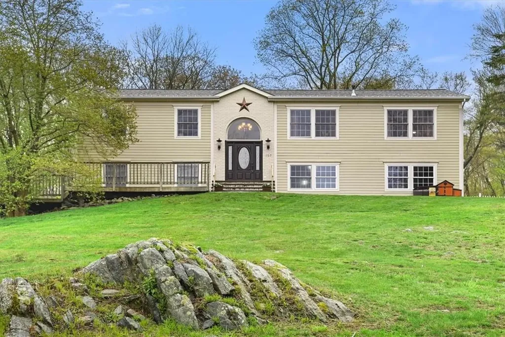 107 South Road Holmes NY 12531
