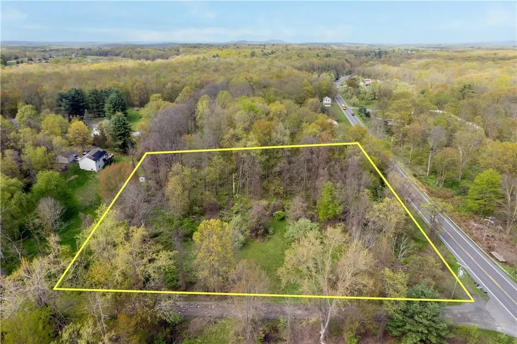 10 Pine Lane Tivoli NY 12583