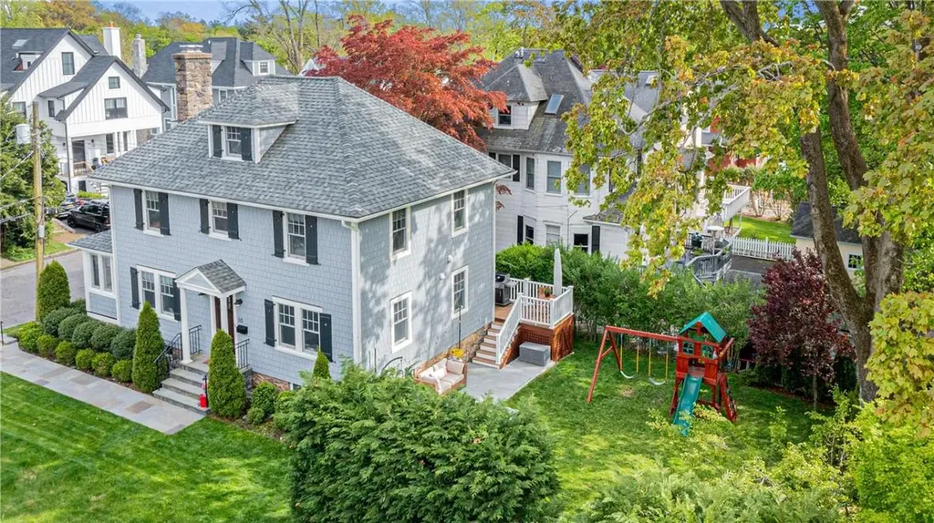 10 Gerlach Place Larchmont NY 10538