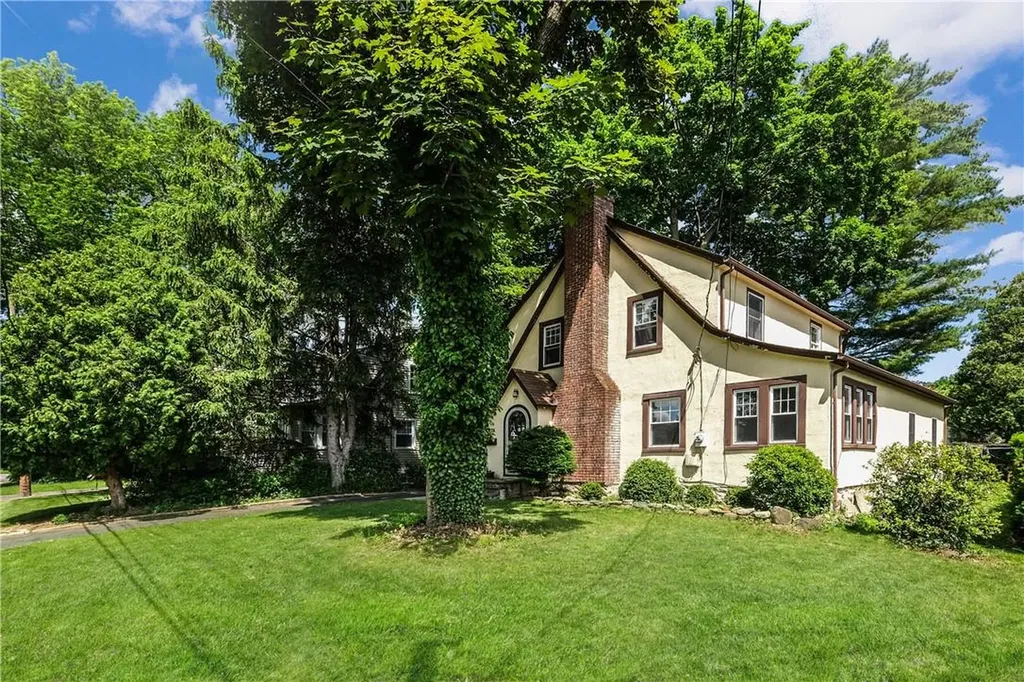 176 Bell Road Scarsdale NY 10583