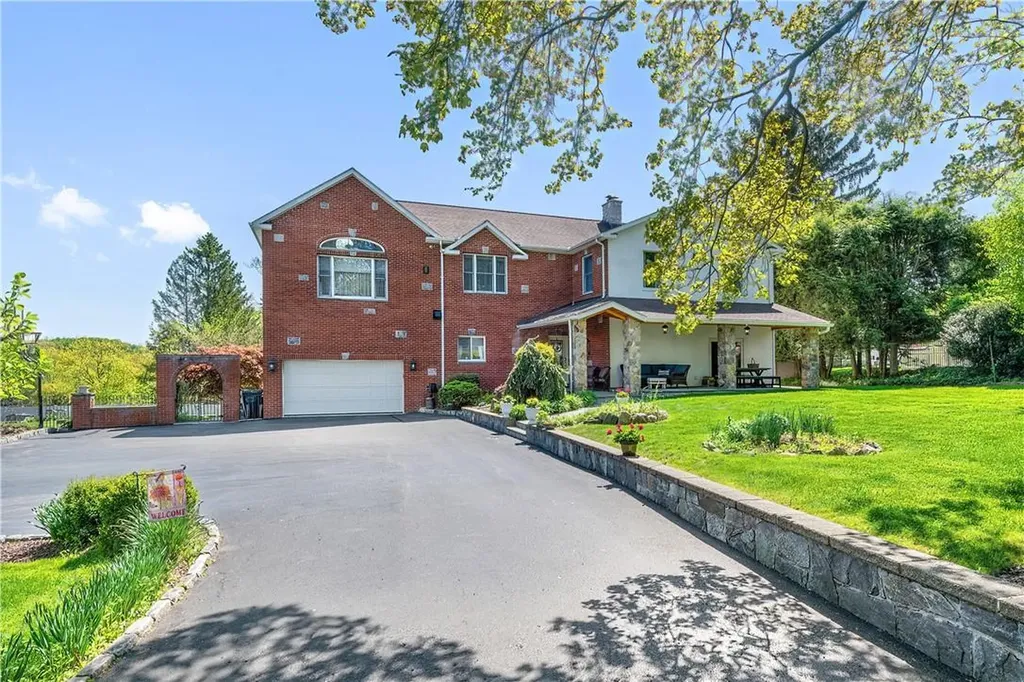 32 Ernhofer Drive Carmel NY 10512