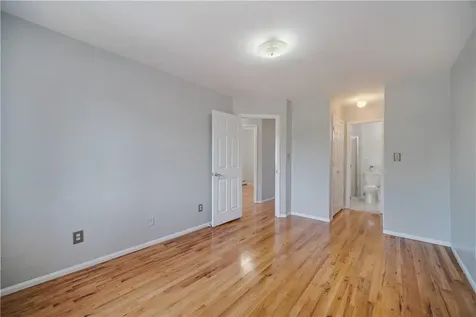 551 Ellsworth Avenue Bronx NY 10465
