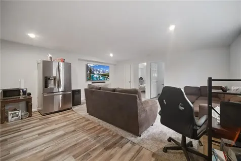 551 Ellsworth Avenue Bronx NY 10465