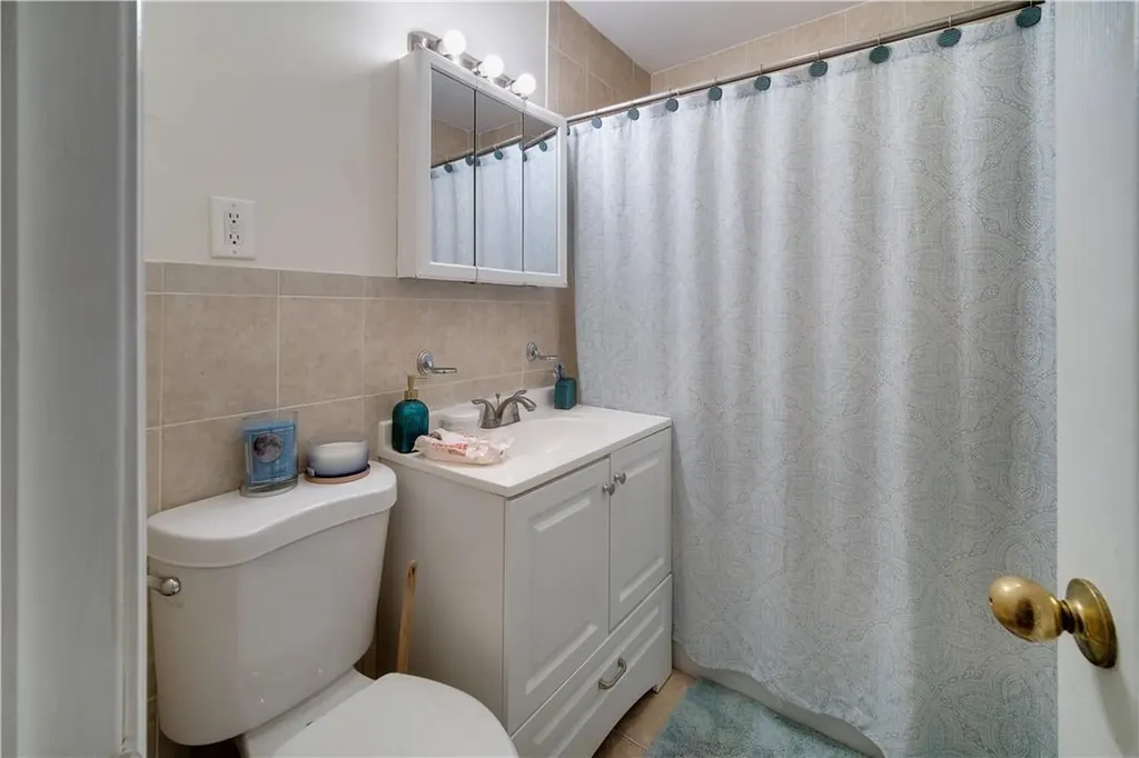 716 Vincent Avenue Bronx NY 10465