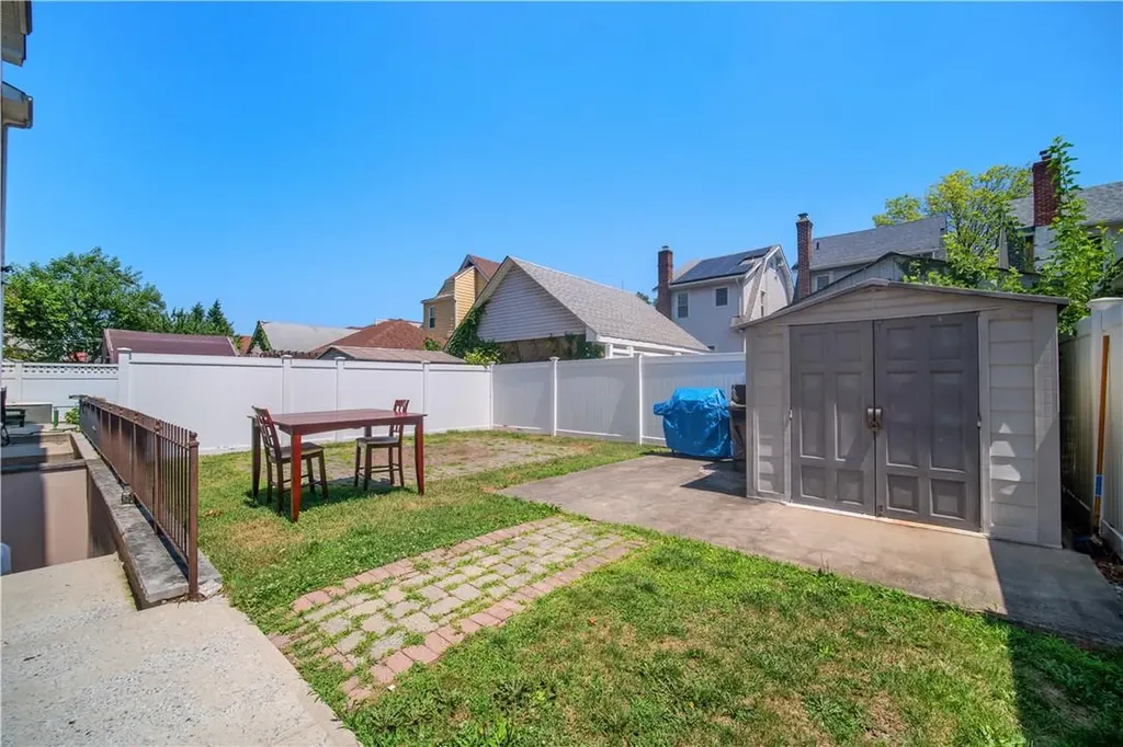 716 Vincent Avenue Bronx NY 10465