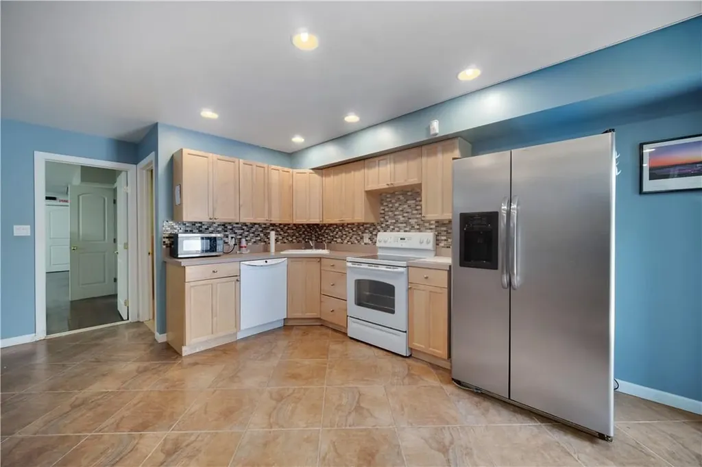 716 Vincent Avenue Bronx NY 10465