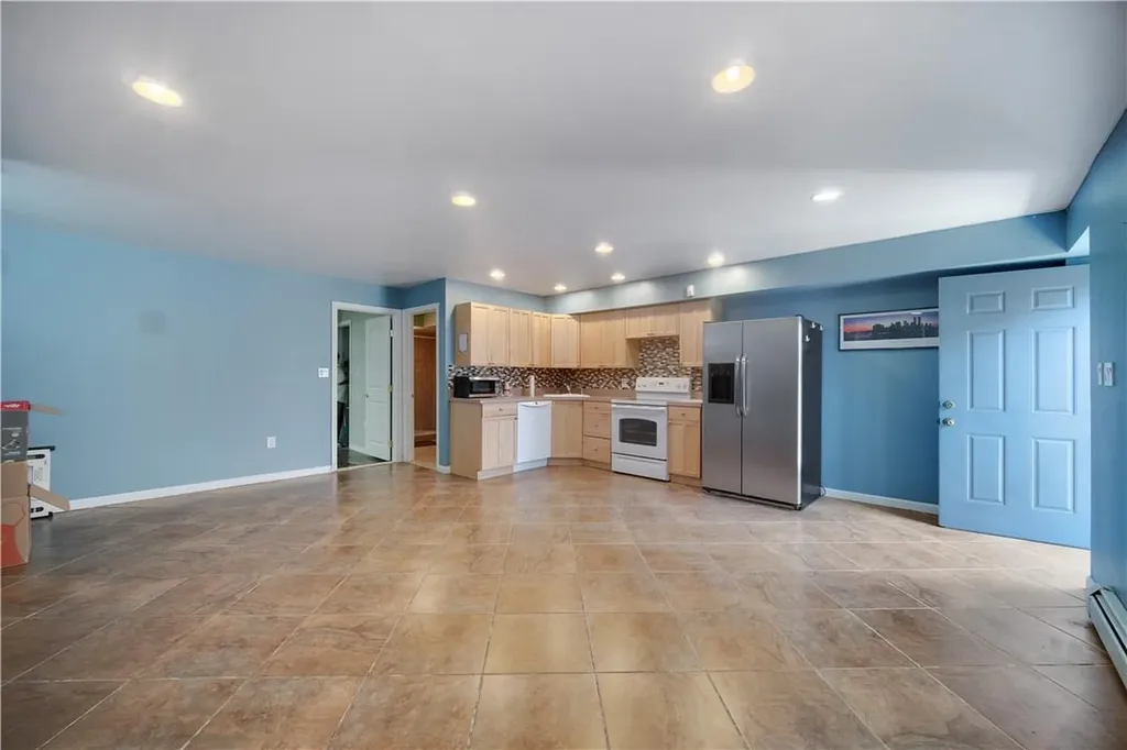 716 Vincent Avenue Bronx NY 10465