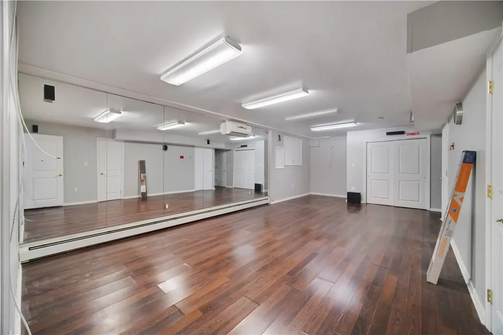 716 Vincent Avenue Bronx NY 10465