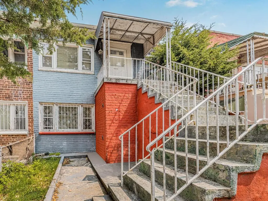 1109 E 231st Street Bronx NY 10466