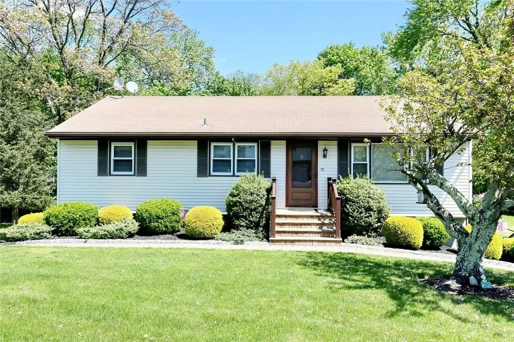 15 Hickory Drive Stony Point NY 10980