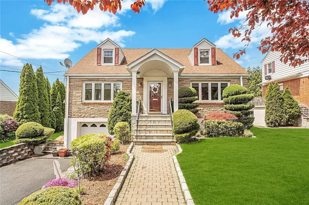 75 Mohawk Road Yonkers NY 10710