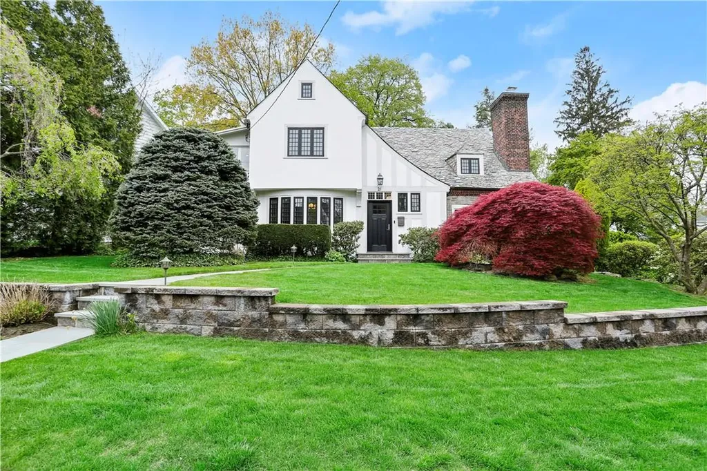 21 Dusenberry Road Bronxville NY 10708