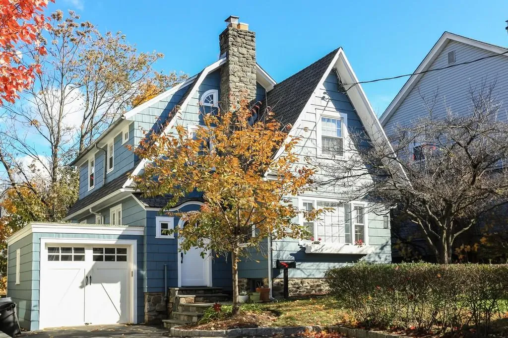 215 Maple Avenue Mamaroneck NY 10543