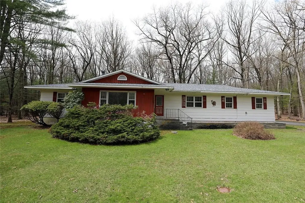 8719 State Route 97 Callicoon NY 12723