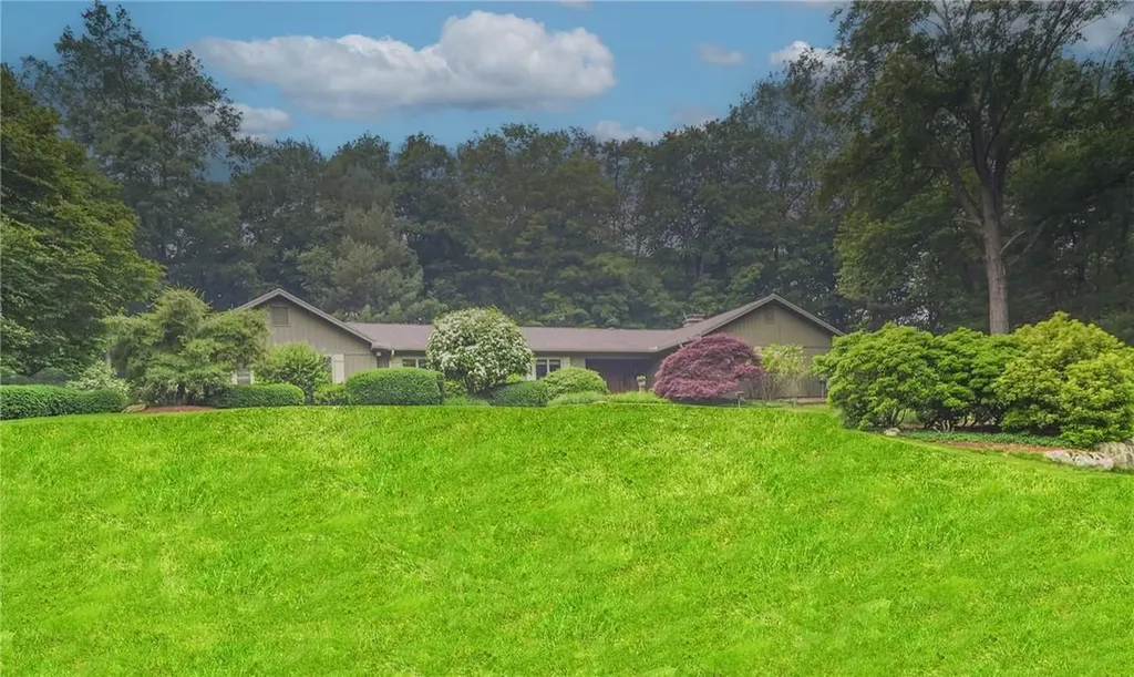 77 Indian Hill Road Pound Ridge NY 10576