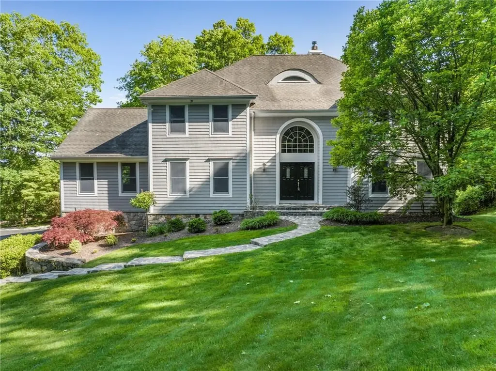 30 Old Roaring Brook Road Mount Kisco NY 10549