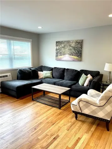 223 N Middletown Road Pearl River NY 10965