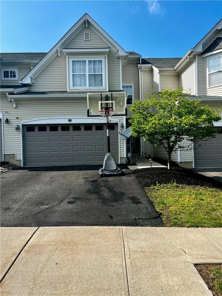 51 Cornwall Lane Middletown NY 10940