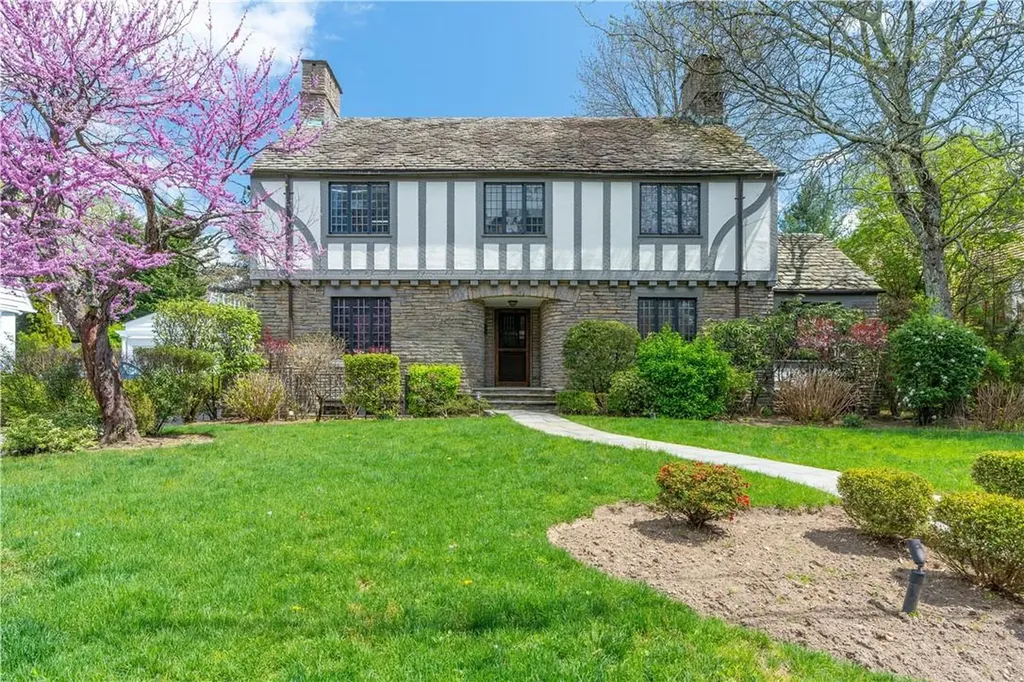 22 Oriole Avenue Bronxville NY 10708